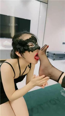 图片[17]_【爱神】母畜发骚-跪舔黑丝高跟/闻臀部/耳光/喝圣水_HD绳艺资源