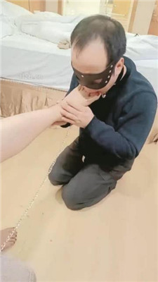 图片[9]_【莉轩】滴蜡/肉丝脚踩踏_HD绳艺资源