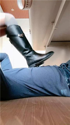 【沅芷大人】办公室长靴无意识踩狗【上】_HD绳艺资源