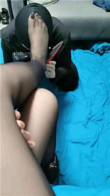 图片[6]_【皮皮】邻居小弟偷闻臭鞋被发现_HD绳艺资源