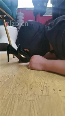 图片[10]_【魔鬼天使】高跟碾压狗爪/艺术闻鞋/磕头求饶/骑马爬_HD绳艺资源