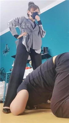 图片[16]_【魔鬼天使】高跟碾压狗爪/艺术闻鞋/磕头求饶/骑马爬_HD绳艺资源