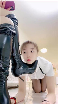 【茹雪】母畜-舔内裤舔裸足/深喉_HD绳艺资源