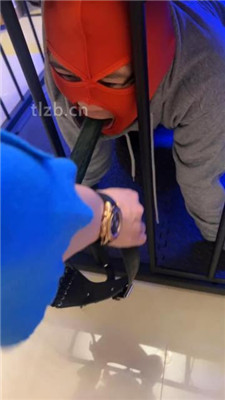 图片[9]_【梓夫人】姐妹花高难度挑战虐打搬运工_HD绳艺资源