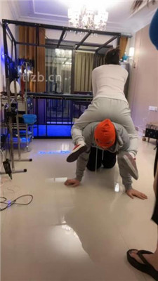 图片[15]_【梓夫人】姐妹花高难度挑战虐打搬运工_HD绳艺资源