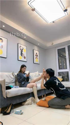 图片[2]_【领主老大】跪舔长靴白袜裸足/白袜塞嘴踩踏_HD绳艺资源