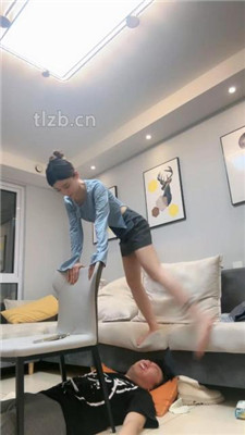 图片[18]_【领主老大】跪舔长靴白袜裸足/白袜塞嘴踩踏_HD绳艺资源