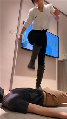 图片[10]_【孤傲女帝】长靴踩踏/重度踢踹/白袜蹂躏/腿绞转胯【双视角版】_HD绳艺资源