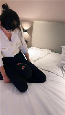 图片[17]_【孤傲女帝】长靴踩踏/重度踢踹/白袜蹂躏/腿绞转胯【双视角版】_HD绳艺资源