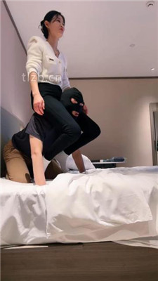 图片[20]_【孤傲女帝】长靴踩踏/重度踢踹/白袜蹂躏/腿绞转胯【双视角版】_HD绳艺资源