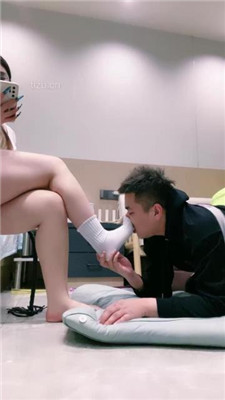 图片[11]_【小羊】跪舔白棉袜/提档/臭脚捂脸/踩踏/胯下辱_HD绳艺资源