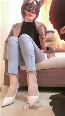 【高傲】极限深喉插吐_HD绳艺资源