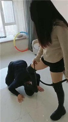 图片[4]_【小殿下】长靴御姐S-遛狗/重度训练/塞嘴/磕头求饶_HD绳艺资源