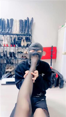 图片[7]_【兔兔大人】跪舔长靴黑丝jio/坐脸窒息/踩踏提档【完整版】_HD绳艺资源