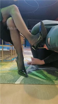 图片[11]_【咩祖】把狗圈养在茶几底下_HD绳艺资源