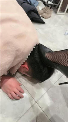 图片[8]_【杭州cc】踩踏喂食/跪舔网袜高跟_HD绳艺资源