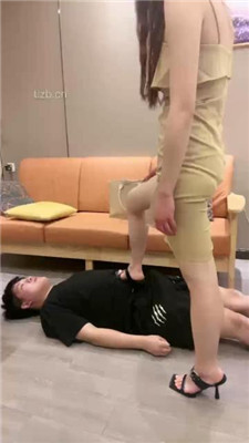 图片[4]_【乔伊】高跟凉鞋碾压踩/虐乳/抽耳光/坐脸窒息/喝圣水_HD绳艺资源