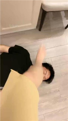 图片[7]_【乔伊】高跟凉鞋碾压踩/虐乳/抽耳光/坐脸窒息/喝圣水_HD绳艺资源