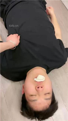 图片[9]_【乔伊】高跟凉鞋碾压踩/虐乳/抽耳光/坐脸窒息/喝圣水_HD绳艺资源