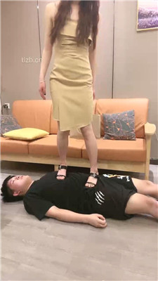 图片[17]_【乔伊】高跟凉鞋碾压踩/虐乳/抽耳光/坐脸窒息/喝圣水_HD绳艺资源