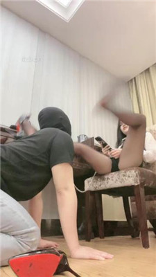 图片[7]_【甜一】狗链拴狗-黑丝高跟美腿诱惑-踩踏插嘴_HD绳艺资源