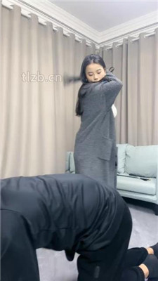 图片[2]_【伊诺】高跟黑丝美腿踩踏/抽耳光/脚插嘴/坐脸窒息_HD绳艺资源