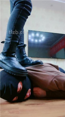 图片[7]_【梦凡】脏靴子踩狗地毯_HD绳艺资源