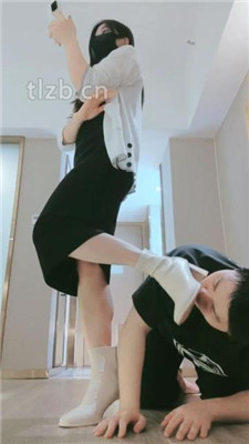 图片[3]_【妮蔻】短靴女神碾压踩/胯下辱/清理脏鞋/深喉/黑船袜捂脸_HD绳艺资源