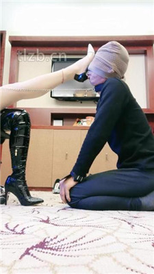 图片[9]_【诗恩】艺术装置塞嘴/长靴高跟踩踏喂食/喂口水/赏圣水【完整版】_HD绳艺资源