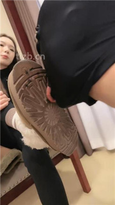 图片[13]_【欣然莫】雪地靴玩虐/耳光/喂食/口水/人体烟灰缸_HD绳艺资源