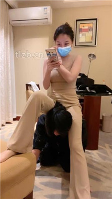 图片[6]_【Alina七】品尝裸足/人体座椅/闻腋下_HD绳艺资源