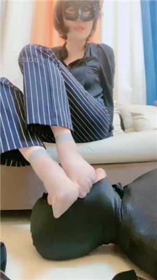 图片[5]_【高傲】臭脚极限插嘴/赏赐圣水_HD绳艺资源