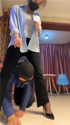 图片[4]_【辣姐】高跟踩狗头/耳光狂抽/狗脸嘴吐奶/赏赐圣水_HD绳艺资源