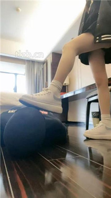 图片[10]_【zaizz】小白鞋肉丝踩/狠抽耳光/高难度挑战跳踩转胯【完整版】_HD绳艺资源