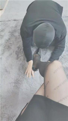 【云儿公主】黑丝高跟恋足舔/脚插嘴_HD绳艺资源