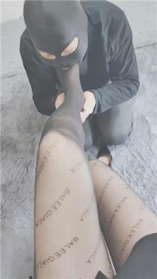 图片[4]_【云儿公主】黑丝高跟恋足舔/脚插嘴_HD绳艺资源