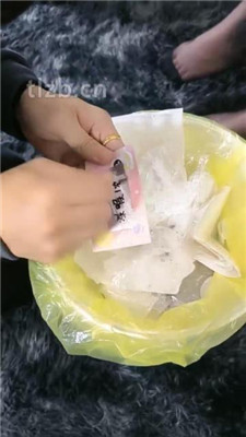 【诗琪】双奴-重度揪耳朵/转胯踩踏_HD绳艺资源