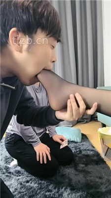 图片[2]_【诗琪】双奴-重度揪耳朵/转胯踩踏_HD绳艺资源