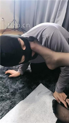 图片[4]_【诗琪】双奴-重度揪耳朵/转胯踩踏_HD绳艺资源