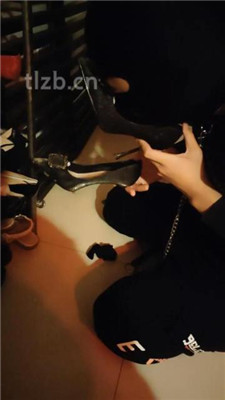 【蛮蛮】驯化人体擦鞋器_HD绳艺资源