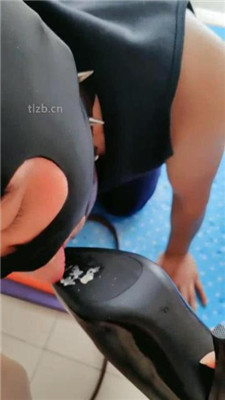 图片[6]_【秋天】跪舔高跟的贱奴_HD绳艺资源