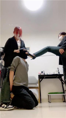 图片[6]_【甜心教主】双S-鞋碾压踩/揪耳朵/舔口水鞋底/腿夹【双视角版】_HD绳艺资源