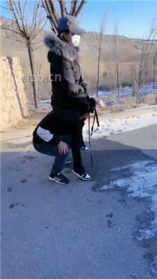 图片[9]_【沐夏夜】户外景区溜双狗_HD绳艺资源