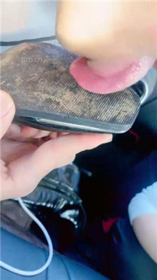 图片[2]_【高傲】情侣奴-车内舔脏鞋臭脚_HD绳艺资源