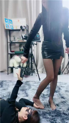 图片[8]_【北京嘟嘟】刑具高难度挑战训练/舔长靴黑丝/碾压踩_HD绳艺资源