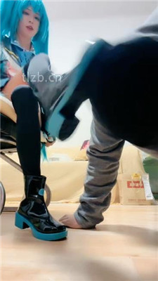 图片[2]_【奶味小仙女】二次元cos女神-跪舔长靴/骑马虐乳/跳踩/舔臭脚_HD绳艺资源