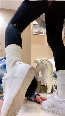 图片[9]_【甜味药丸】白袜瑜伽裤-口枷塞嘴/踩狗头狗爪/舔脏鞋底_HD绳艺资源