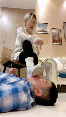 图片[14]_【甜味药丸】白袜瑜伽裤-口枷塞嘴/踩狗头狗爪/舔脏鞋底_HD绳艺资源