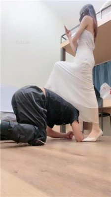 图片[10]_【美娜格格】白富美公主-骑马爬行/转胯/踩狗爪/肉丝脚捂脸_HD绳艺资源