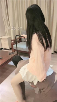 图片[15]_【清禾】脚底踩踏喂食/骑马/肉丝舔脚丫_HD绳艺资源